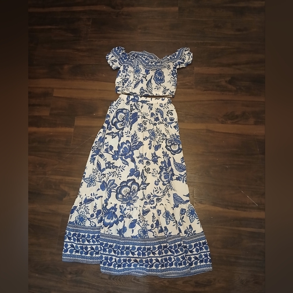 SHEIN Kids Casual Dress and Jumpsuit Collection in Blue, White, and Green - Picture 3 of 5